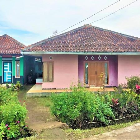 Villa Lembang Bunda Cikareumbi Luaran gambar