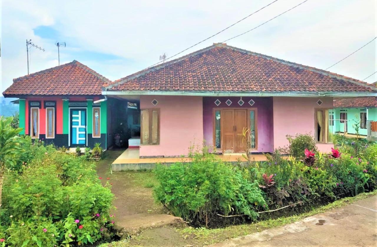 Villa Lembang Bunda Cikareumbi Luaran gambar